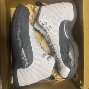 Jordan 12 white dark grey sz12 150